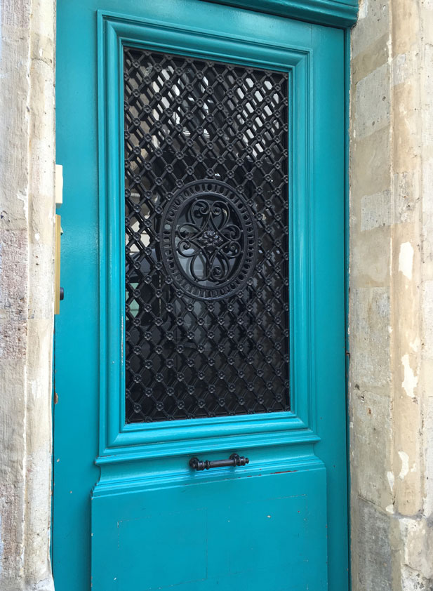 ANDYOU Paris blå indgang